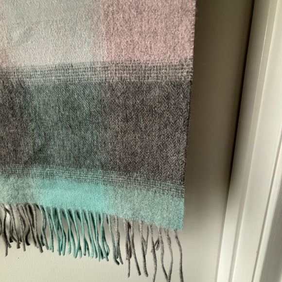 Cashmere scarf | Blue Grey Pink - Picture 3 of 3